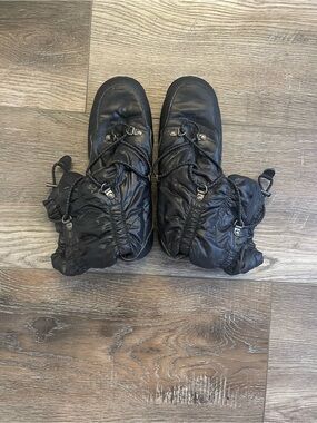 The North Face Black Women's Winter Boots worn a couple of times size 6